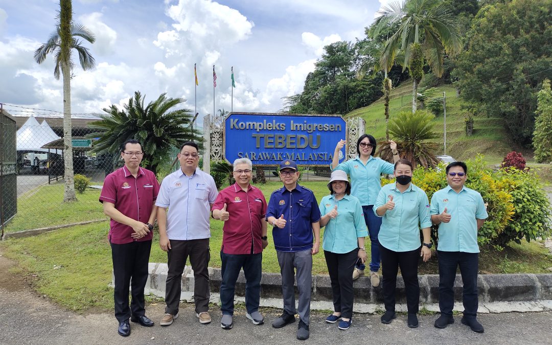 Kunjungan YB Menteri ke CIQS Tebedu dan Entikong